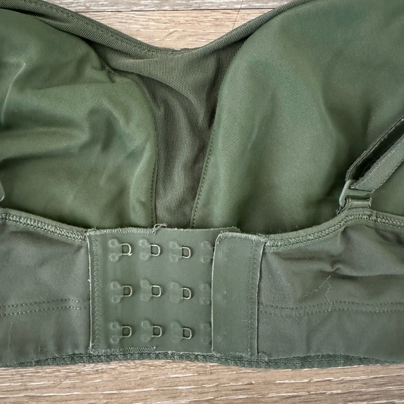 Lululemon Ta Ta Tamer - Picture 6 of 9